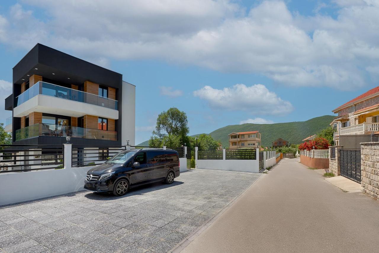 Georgiy Lux Apartments Lastva Grbaljska Buitenkant foto