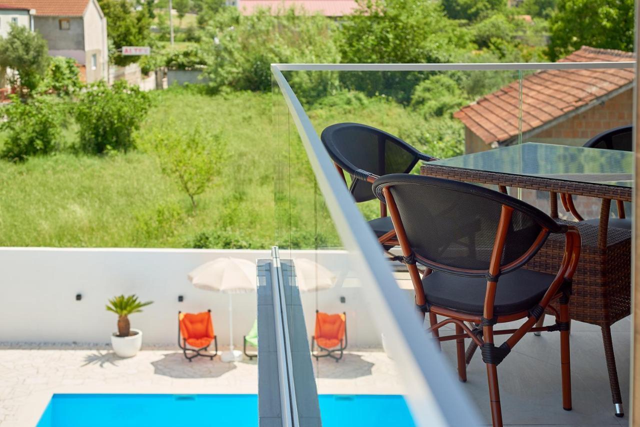 Georgiy Lux Apartments Lastva Grbaljska Buitenkant foto