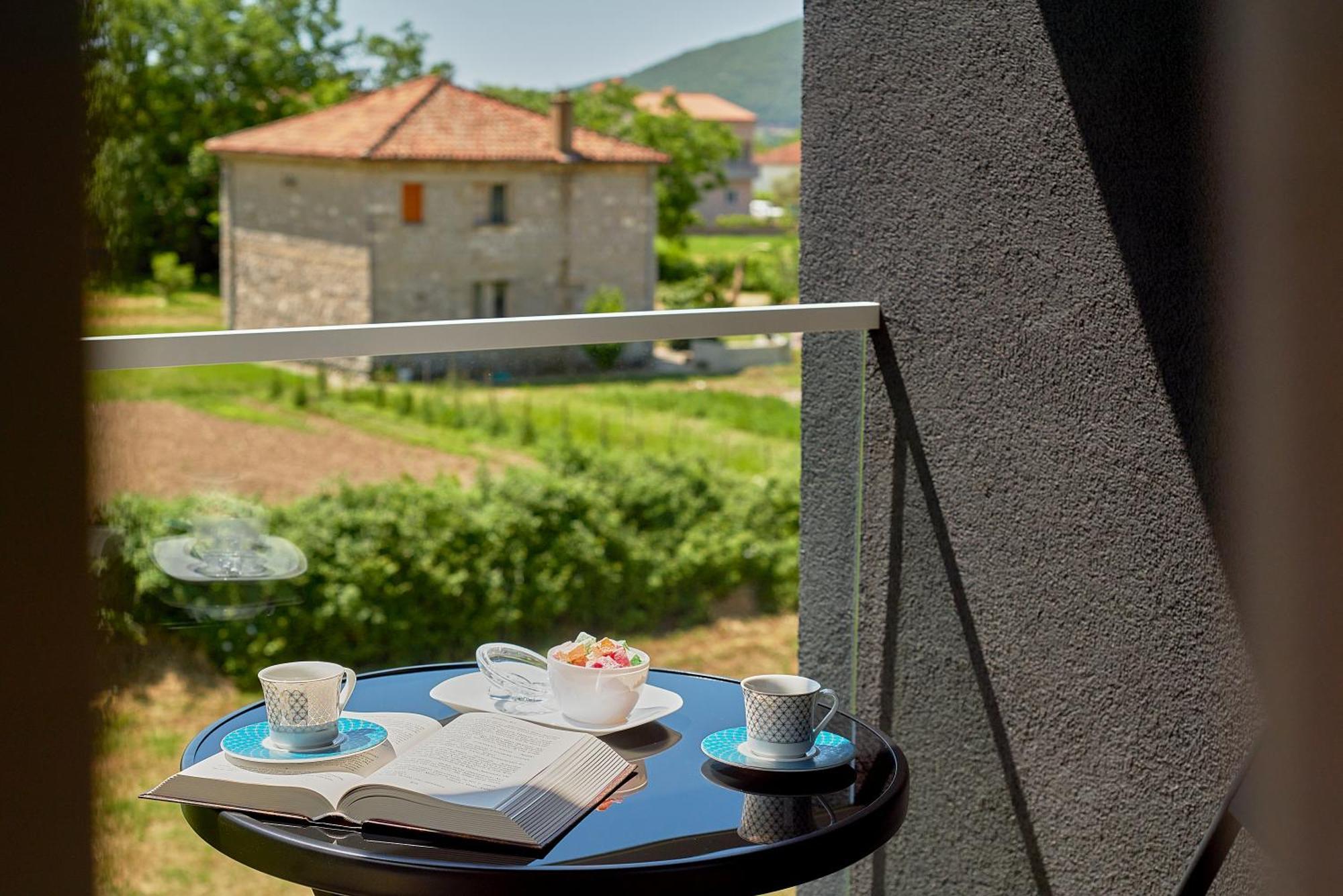Georgiy Lux Apartments Lastva Grbaljska Buitenkant foto